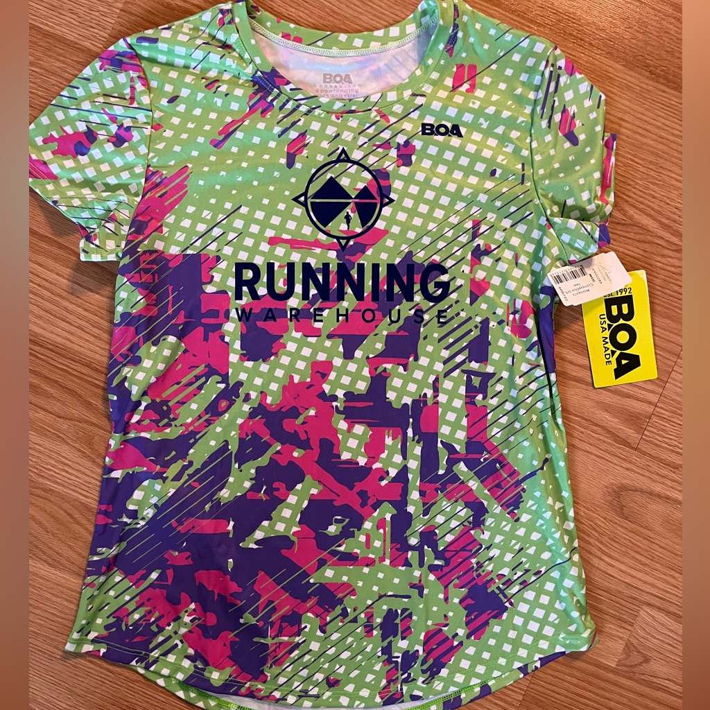 Boa Running Warehouse Shirt Size M